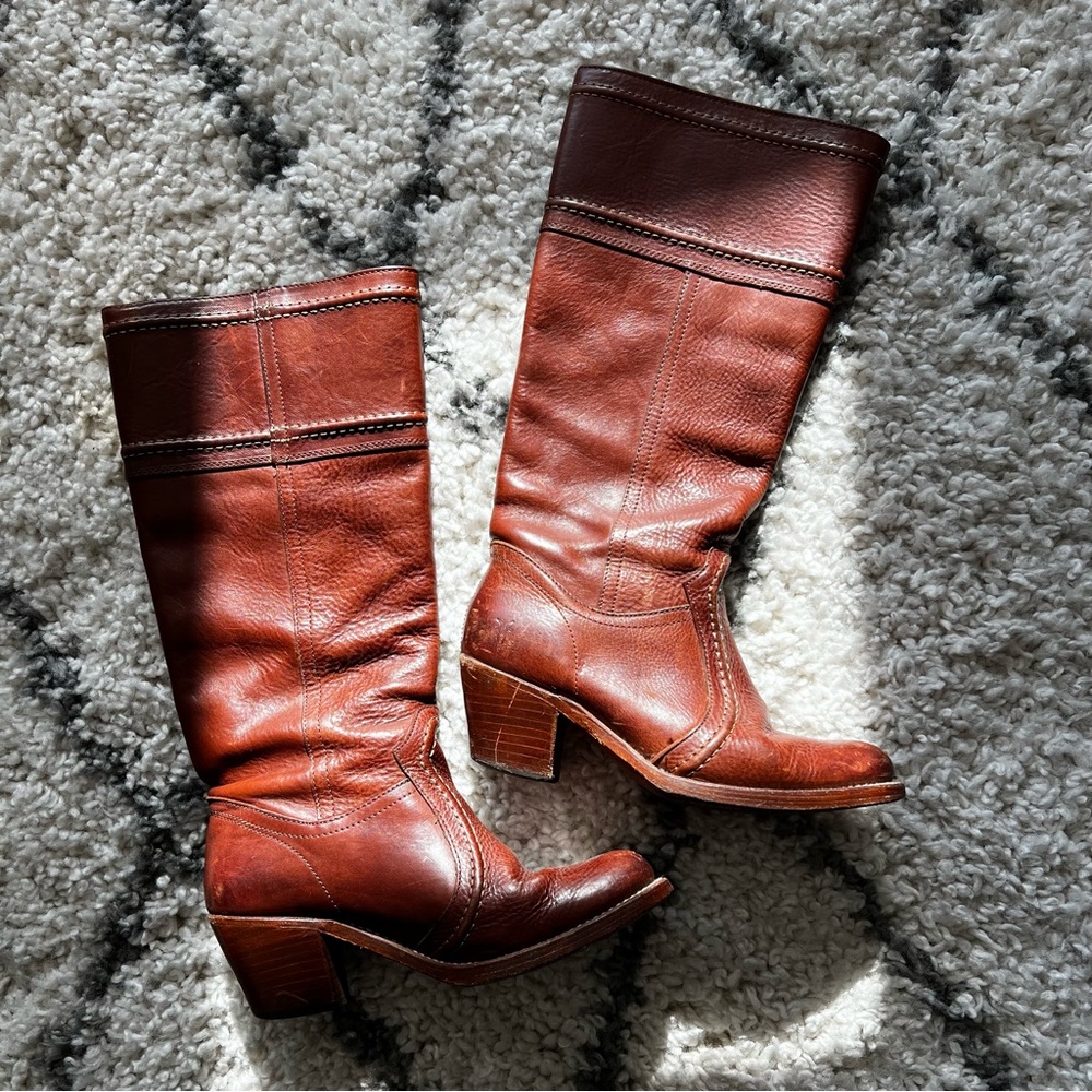 FRYE Jane Redwood Leather Boots